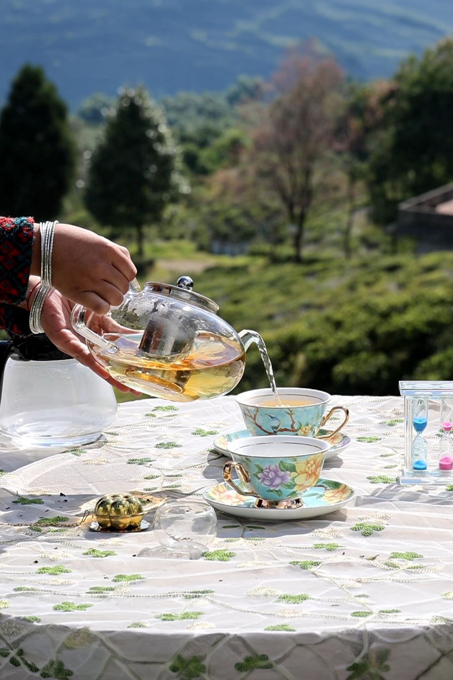 Silver Journey – The Tasting Table
